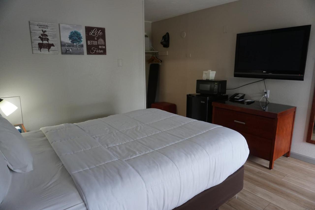 Harvest Drive Family Inn - Renovated Rooms Gordonville Exterior photo
